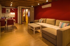 Premium bedding, desk, free WiFi, bed sheets