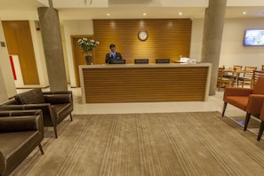 Reception - São Carlos Marklin Suítes (São Carlos)