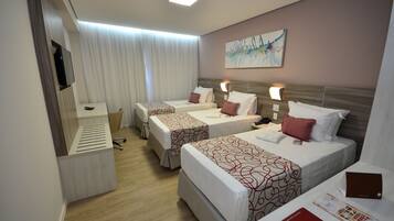 Minibar, caja de seguridad en la habitación, escritorio y wifi gratis