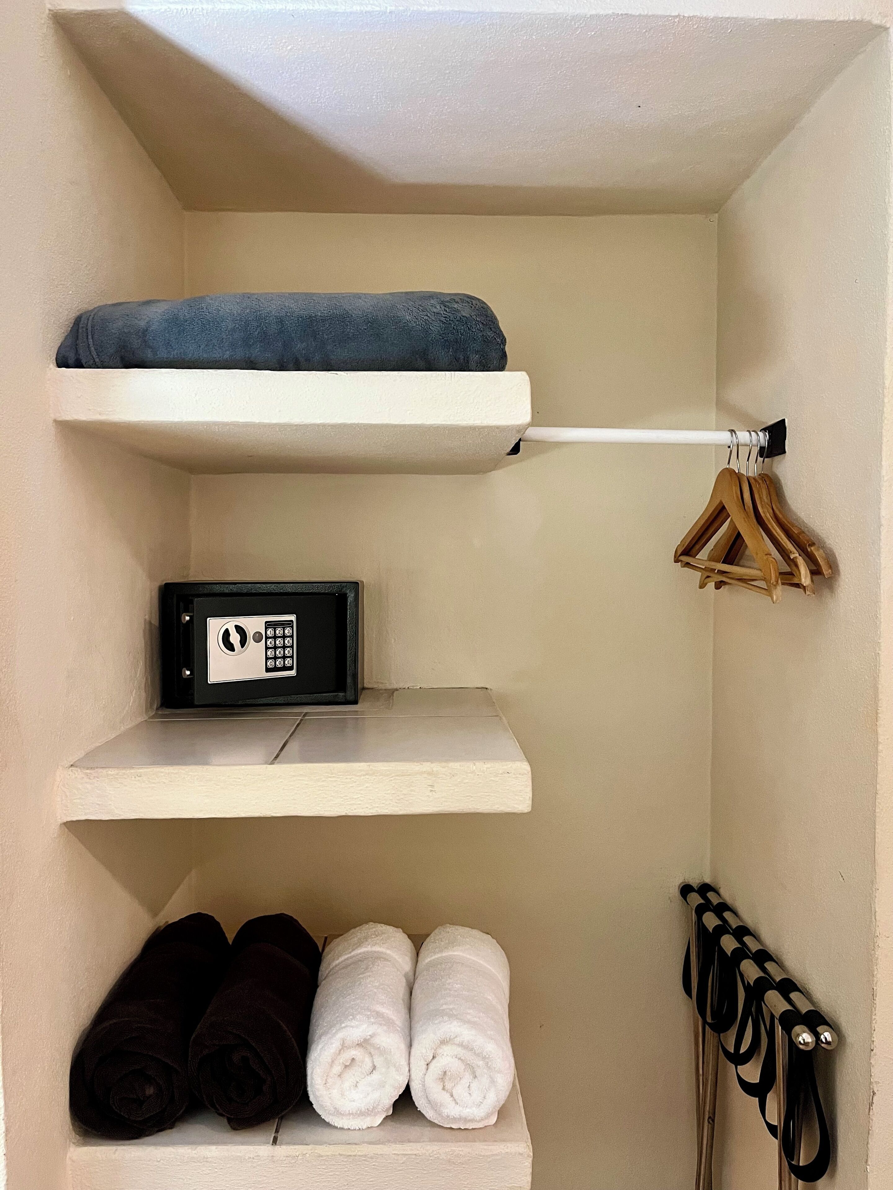 standard double room | 1 bedroom, minibar, in-room safe, soundproofing