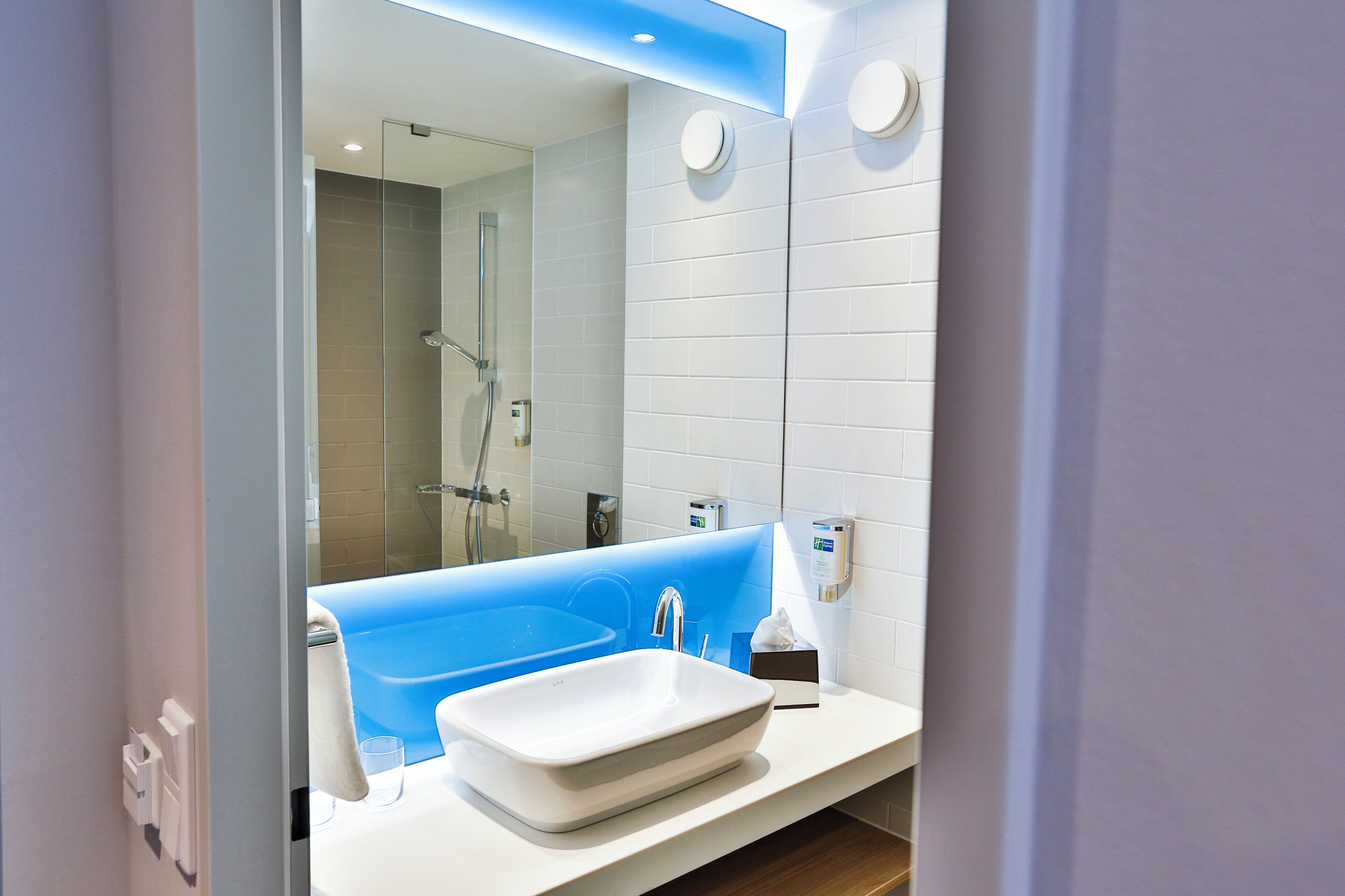 Photo - Holiday Inn Express Karlsruhe - City Park by IHG
