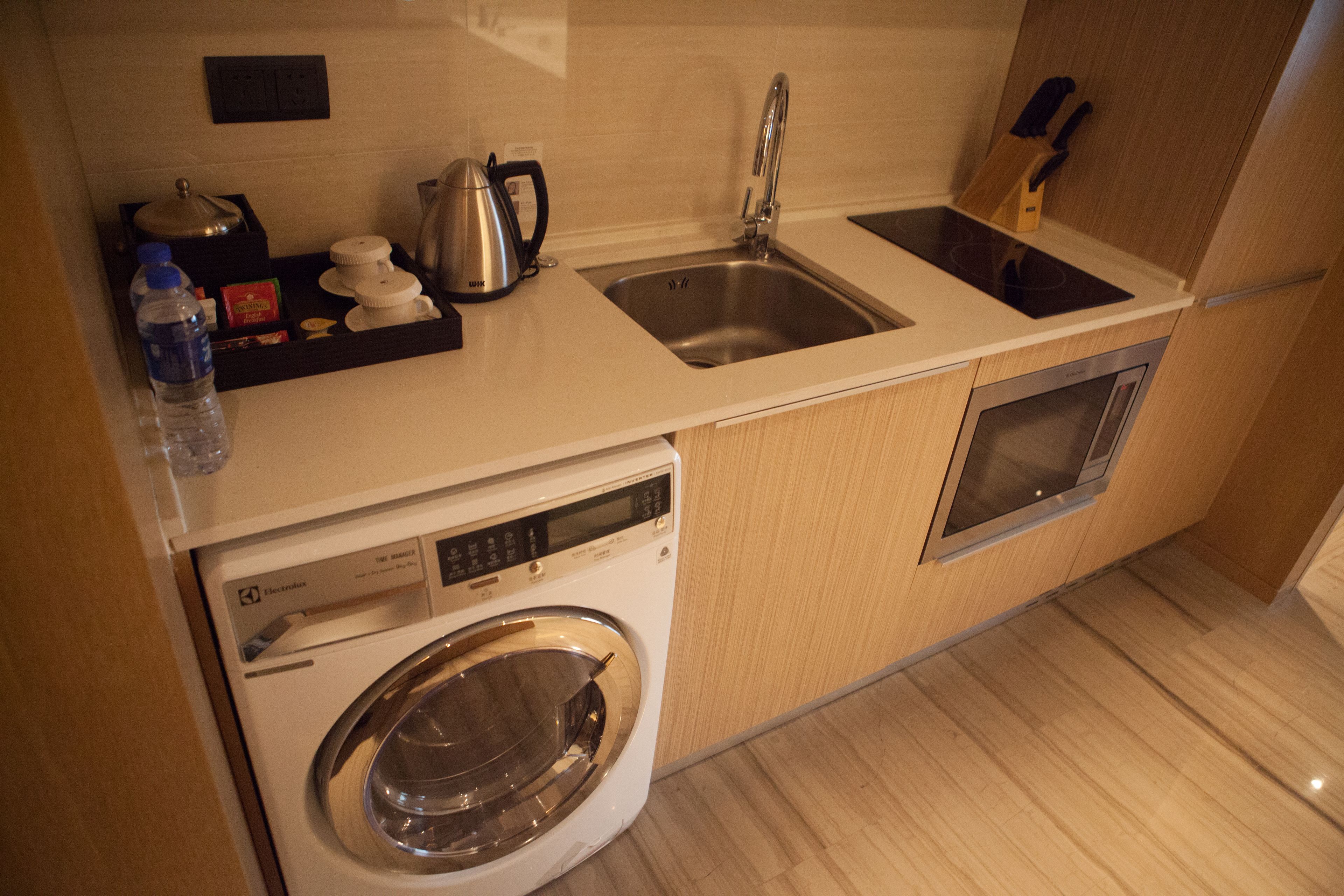 studio suite | premium bedding, down duvets, minibar, in-room safe