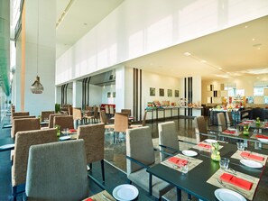 Daily buffet breakfast (INR 855 per person) - Vivanta Pune, Hinjawadi (Paud)