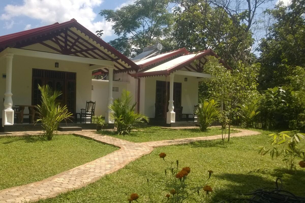 Casa de campo Deluxe, 2 habitaciones, vista al jardín | Escritorio, wifi gratis y ropa de cama