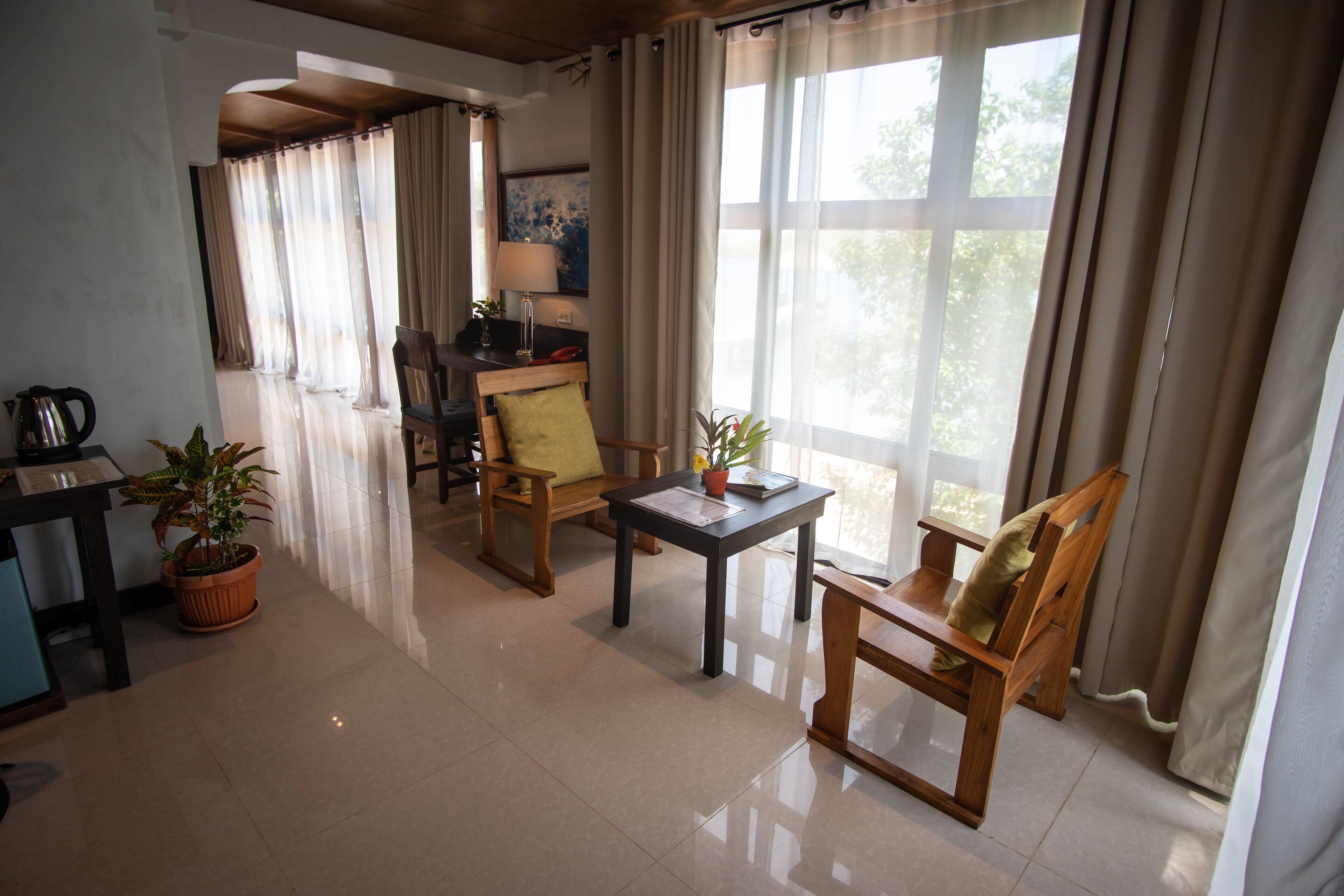 36-inch smart tv with cable channels