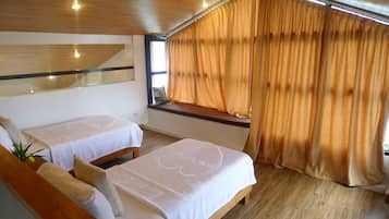 Family Villa, 1 Bedroom, Balcony, Sea View (Hot Tub)