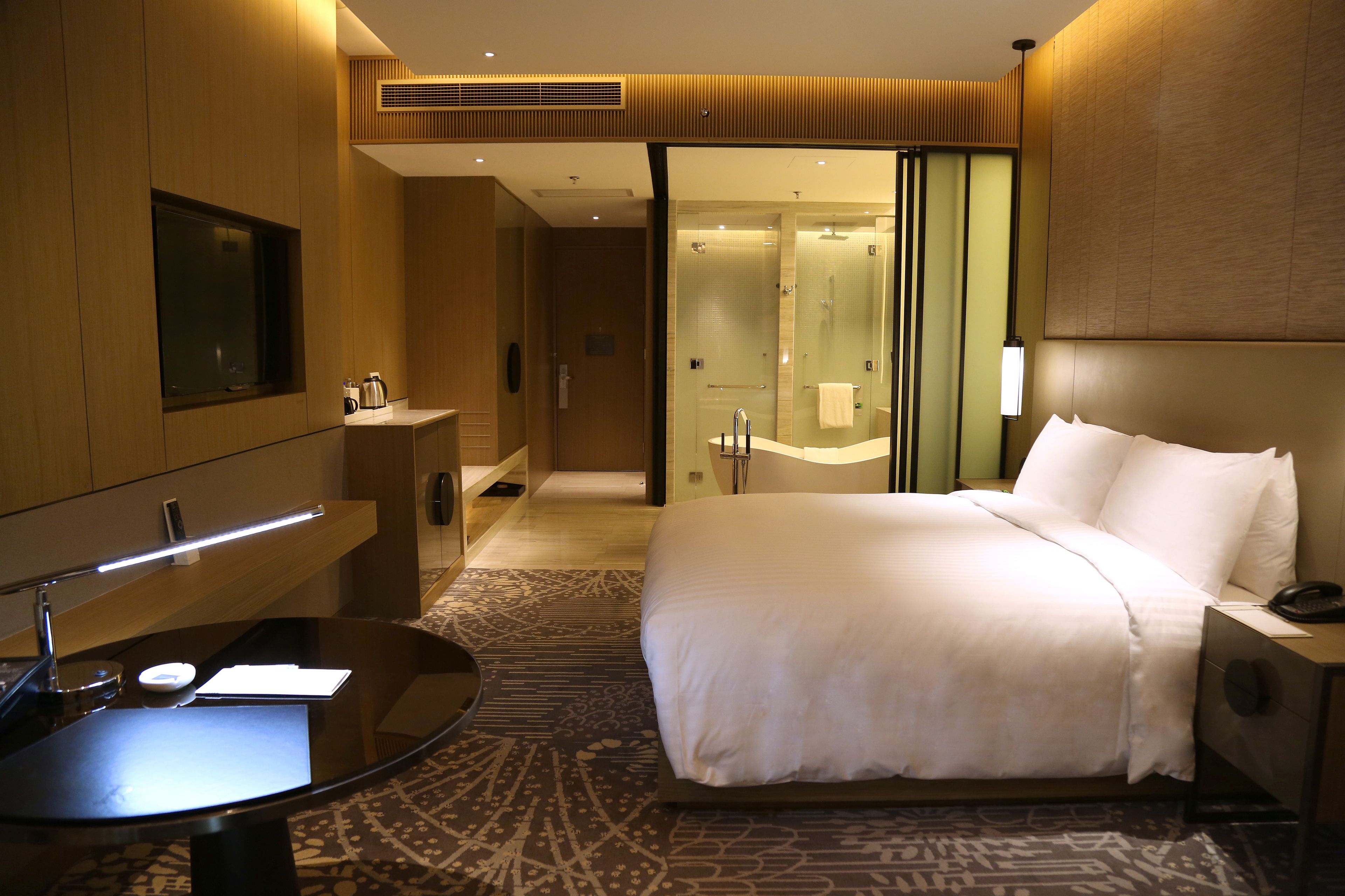 Quarto, 1 cama King, vista para a cidade | Vista do quarto