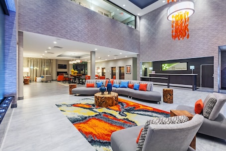 Bahagian luar. Holiday Inn Houston NE - Bush Airport Area by IHG