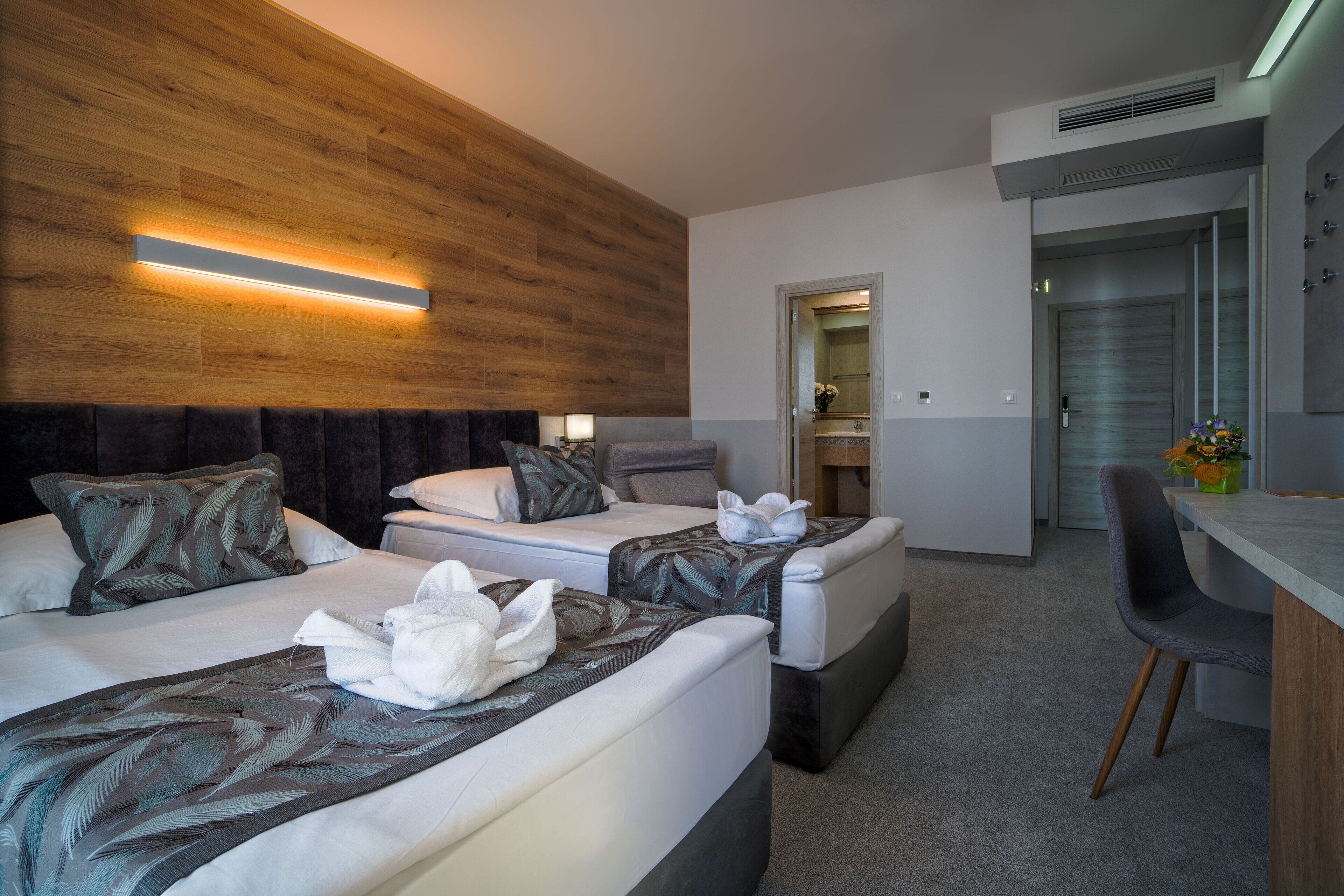 double or twin room, balcony, park view | 1 bedroom, in-room safe, desk, iron/ironing board