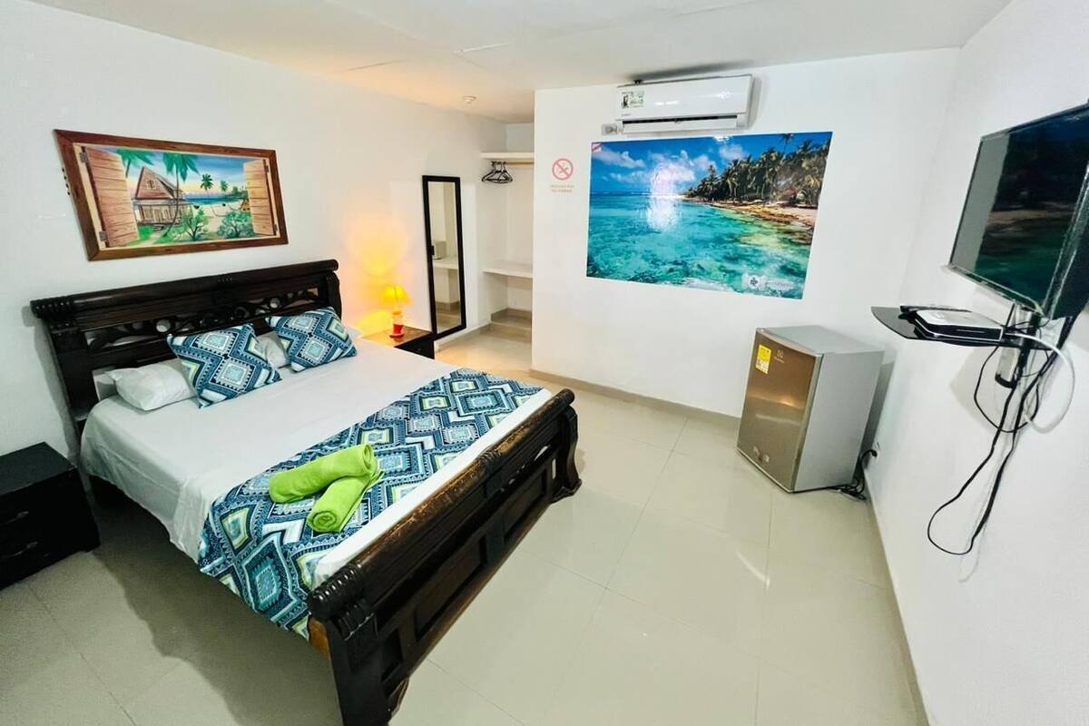 1 bedroom, rollaway beds (surcharge), WiFi (free)