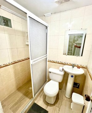 1 bedroom, rollaway beds, free WiFi - Apartahotel Limsor (San Andres)