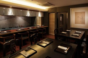 Breakfast and dinner served, Japanese cuisine - Yuzuya Ryokan Kanazawa Ryokusone (Kanazawa)