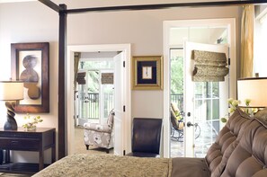 Kamer, privébadkamer (Room 203B) | Luxe beddengoed, individueel gedecoreerd, individueel gemeubileerd