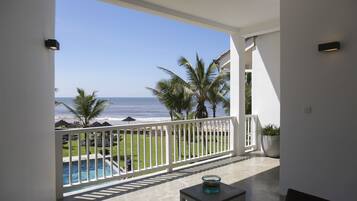 King Room with Balcony & Sea View | View from room