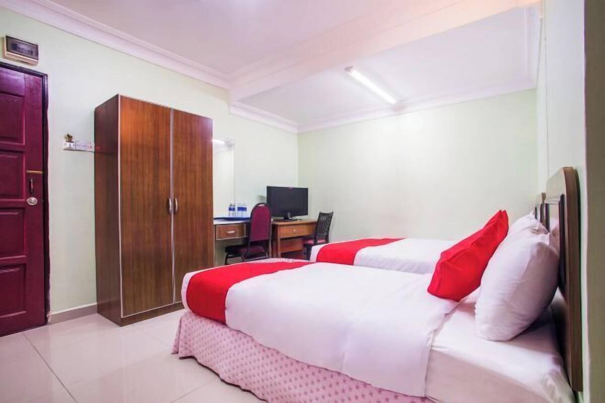 Free WiFi, bed sheets