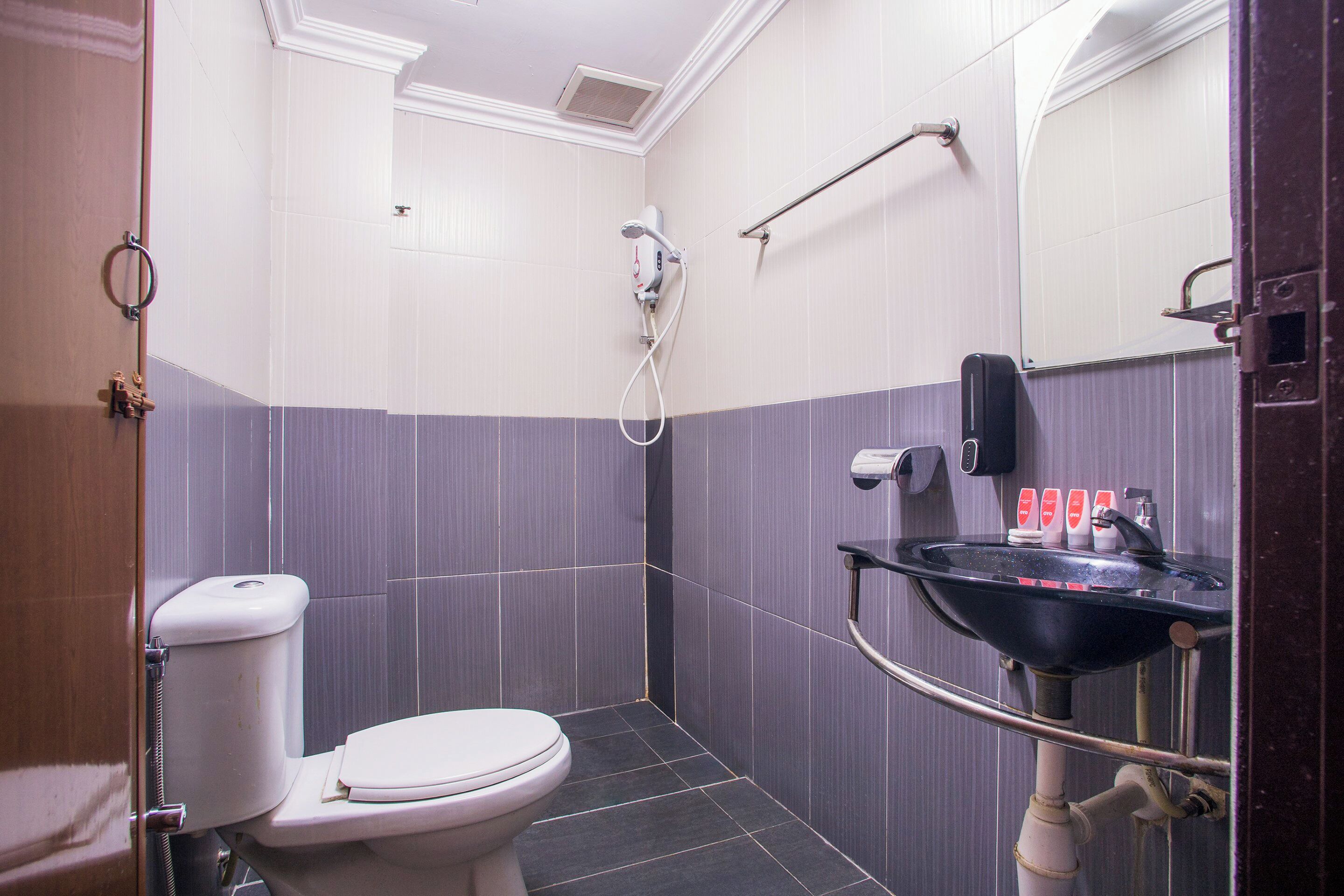 スタンダード ツインルーム | バスルーム | シャワー、ビデ、タオル、石鹸