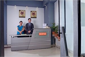 Reception - Mount Embassy Hotel (Siliguri)