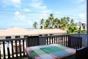 Balcony - YKD Tourist Rest (Hikkaduwa)