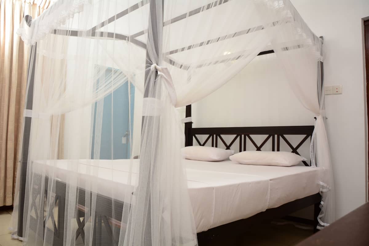 スイート | デスク、可動式ベッド、WiFi (無料)