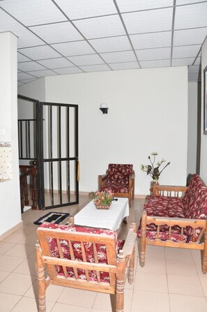 Interior - YKD Tourist Rest (Hikkaduwa)