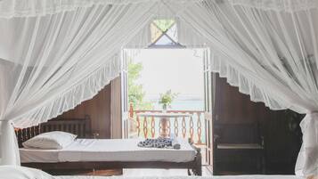 Bar mini, meja, Wi-fi percuma