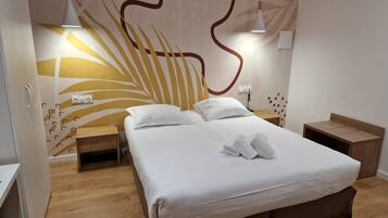 Standard Double Room, Non Smoking, Partial Sea View | Premium bedding, Select Comfort beds, minibar, in-room safe