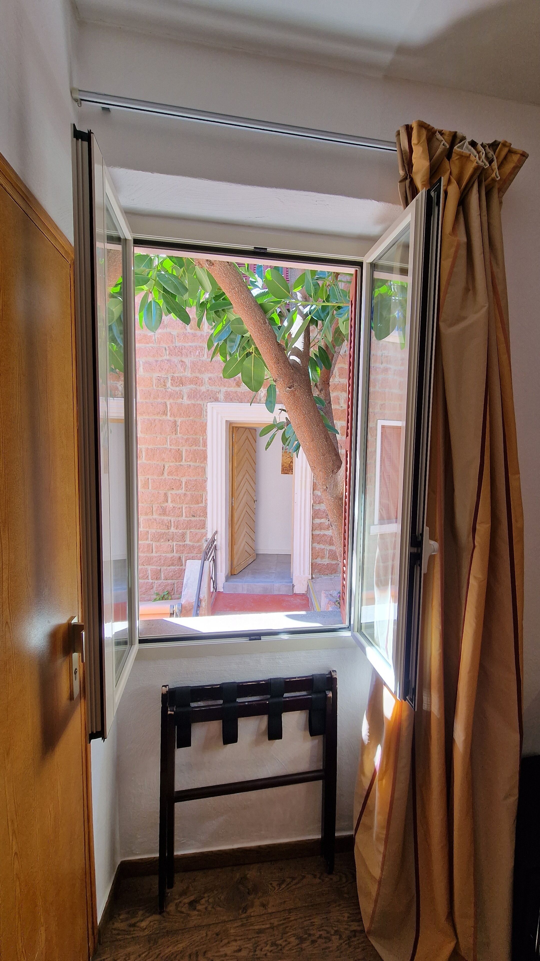 economy double room, 1 queen bed, non smoking, courtyard area | view from room