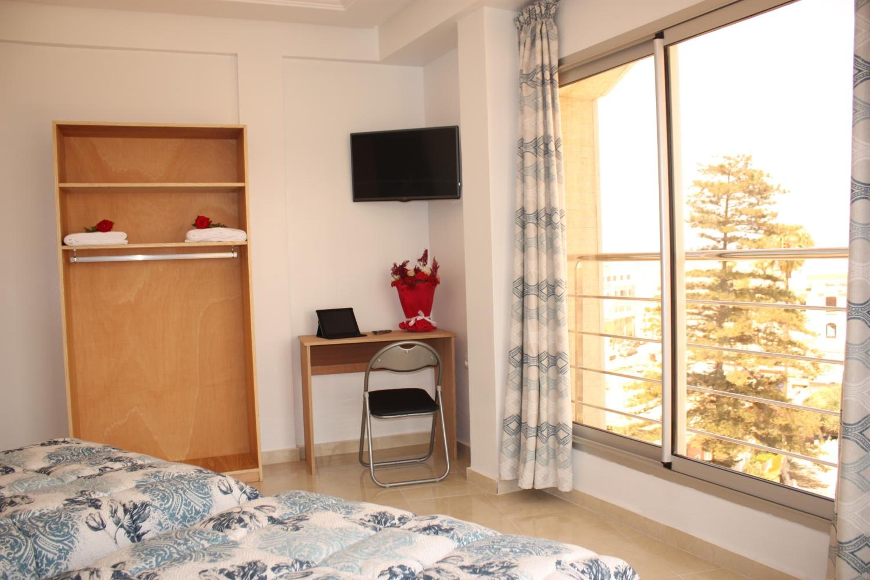 premium bedding, in-room safe, desk, blackout curtains