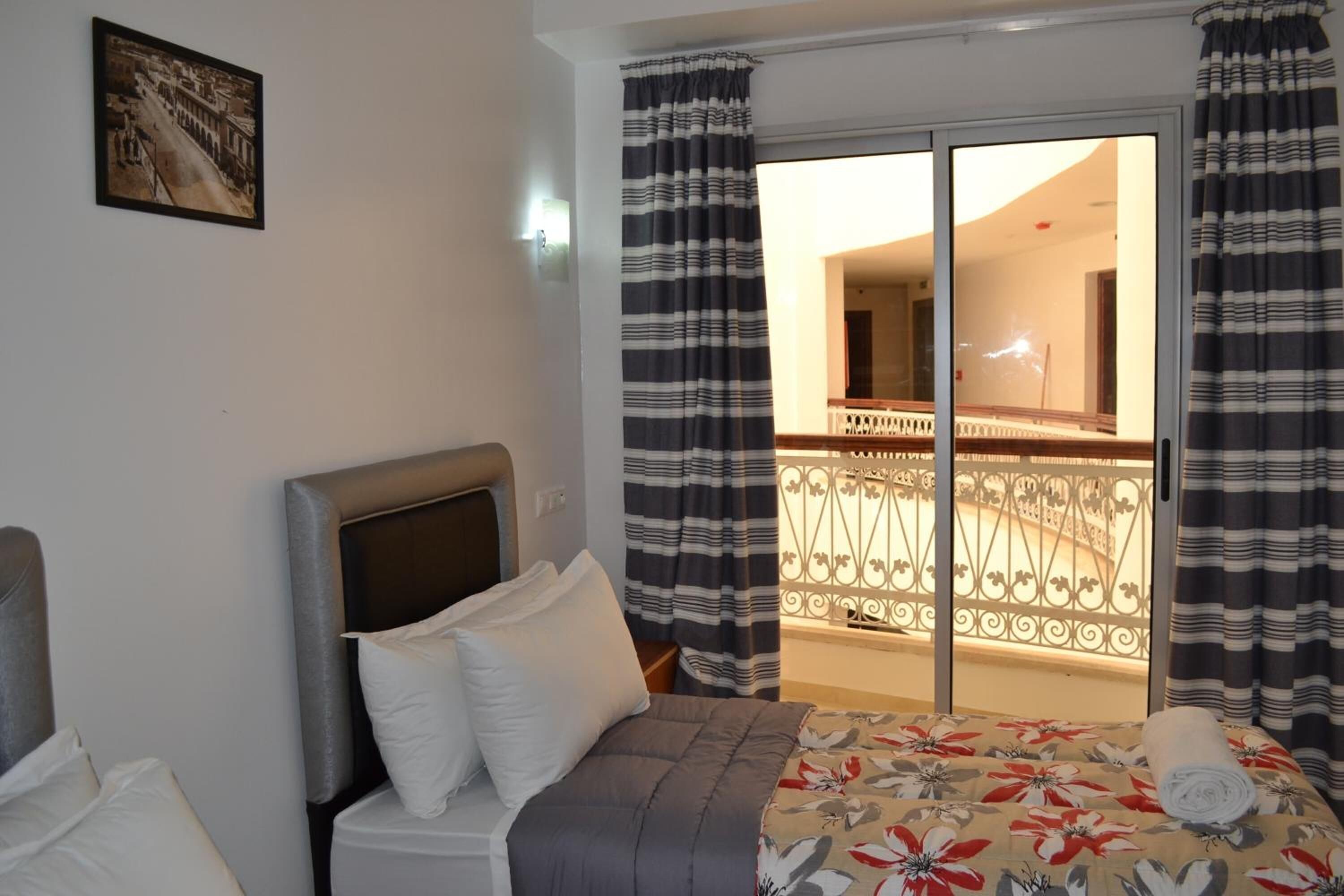 premium bedding, in-room safe, desk, blackout curtains