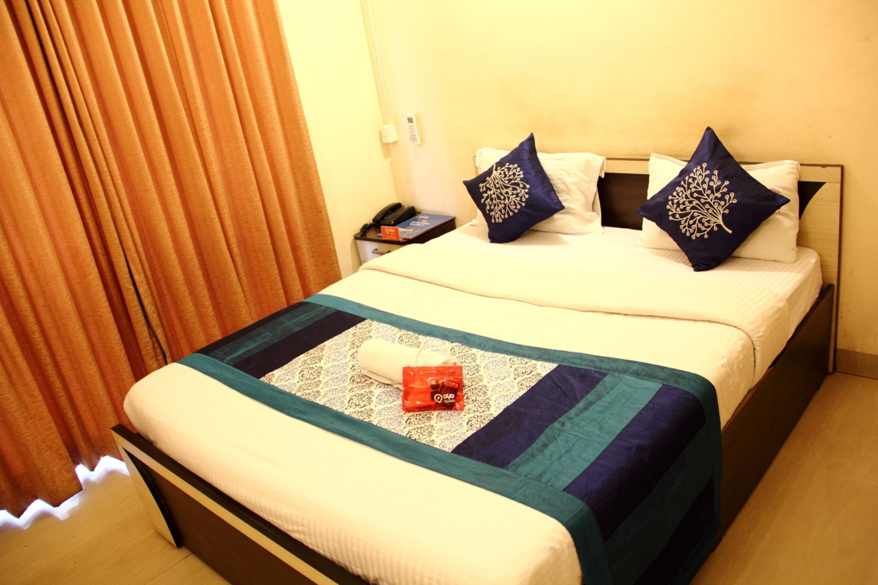 Standard Double or Twin Room, 1 Double Bed, Private Bathroom | Bed sheets