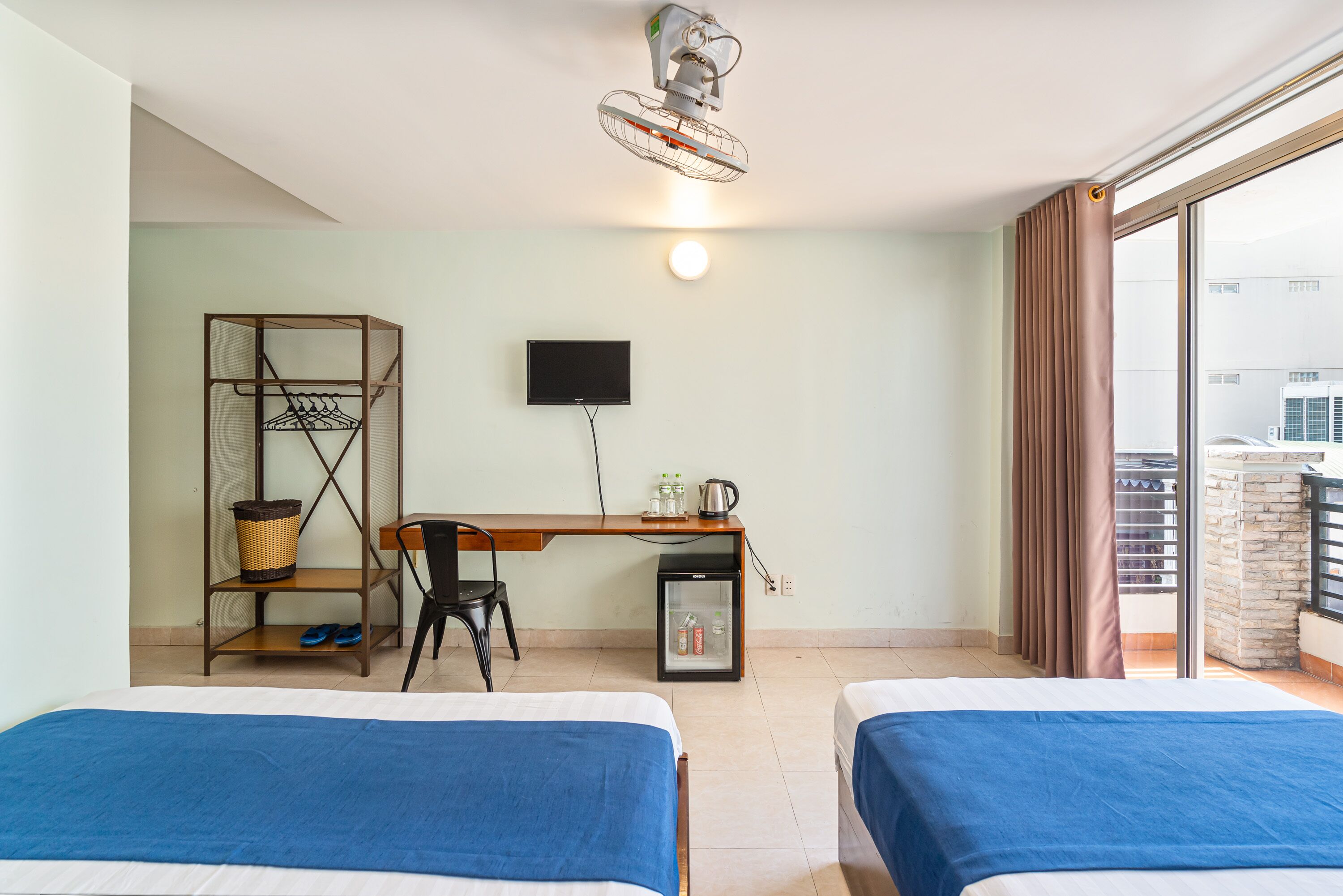 signature double or twin room, balcony | minibar, individually decorated, individually furnished, desk
