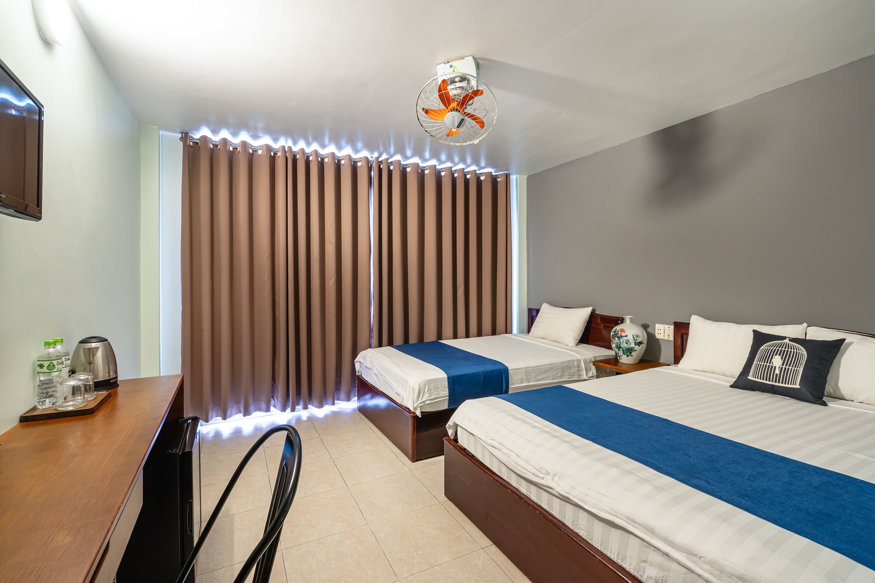 signature double or twin room, balcony | minibar, individually decorated, individually furnished, desk