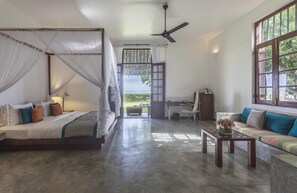 Deluxe Suite, Sea View | 1 bedroom, Egyptian cotton sheets, premium bedding, memory foam beds