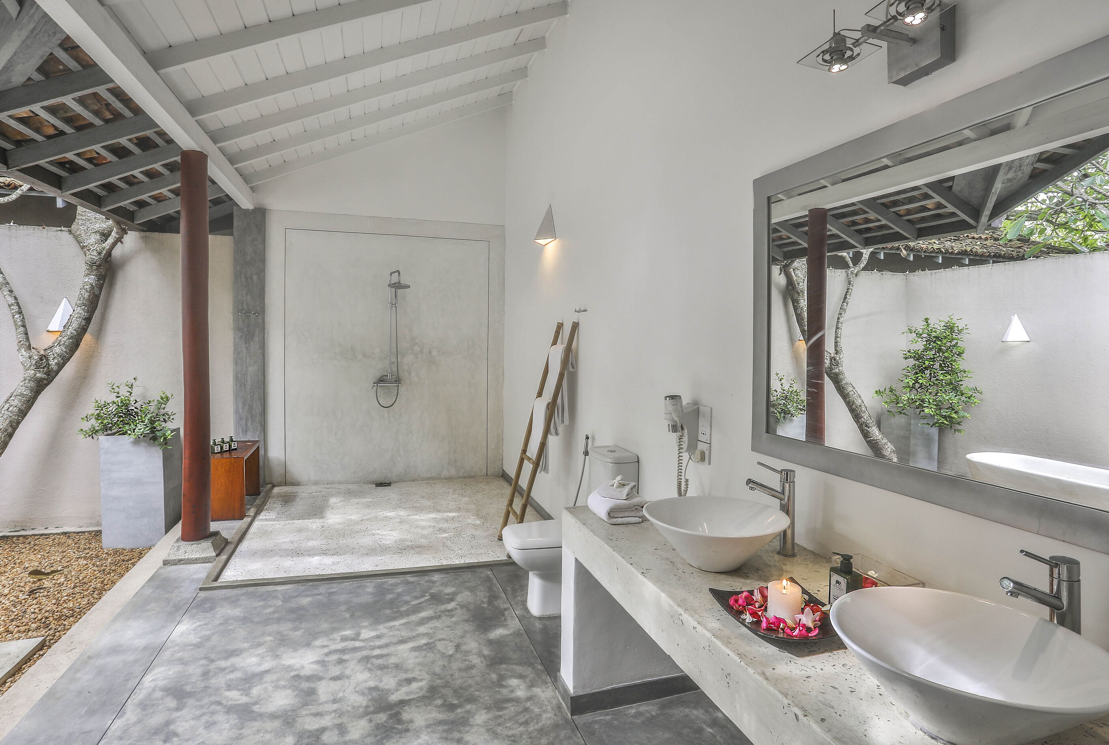 suite, pool view | bathroom | free toiletries, hair dryer, towels