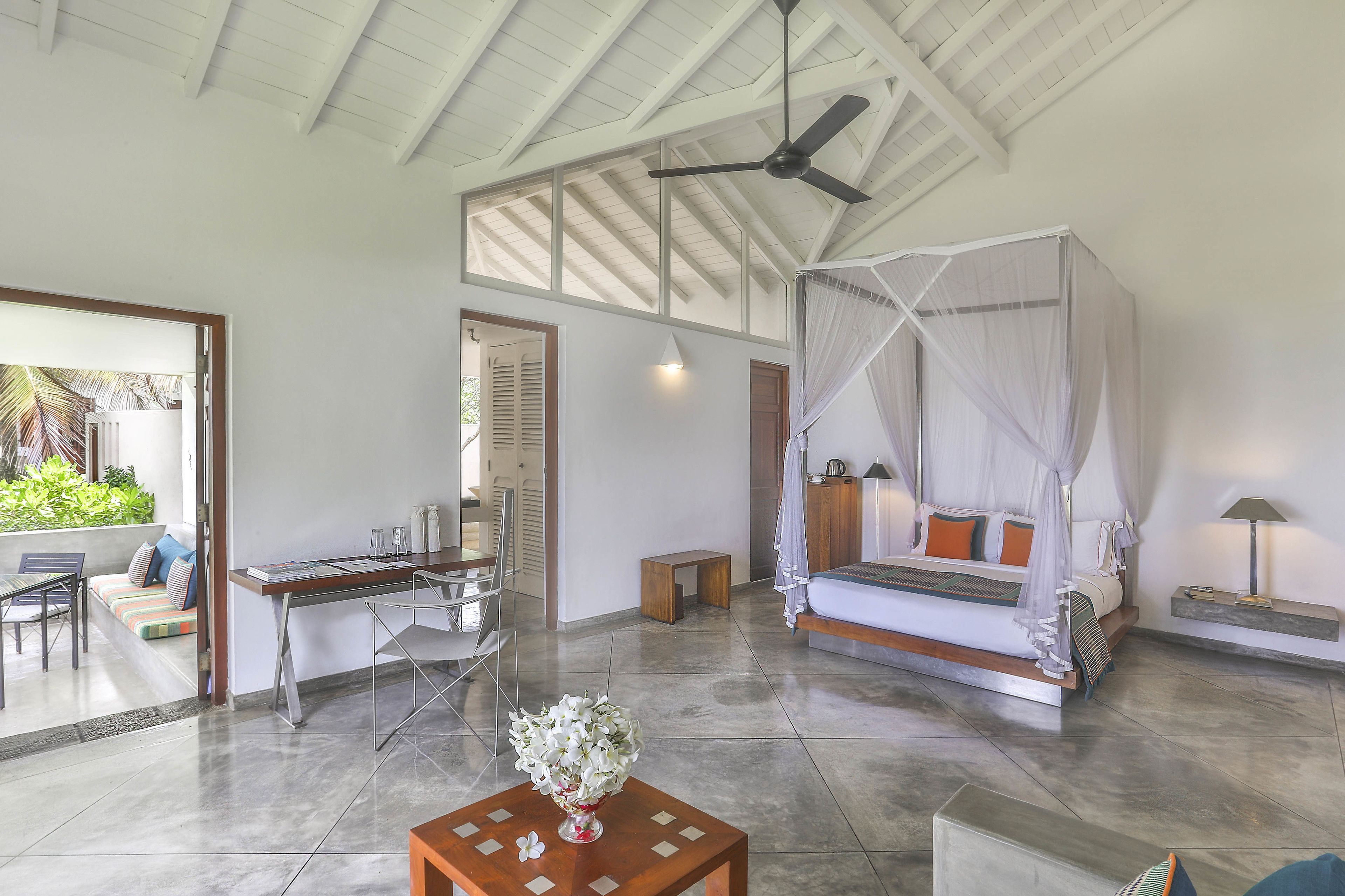 1 bedroom, egyptian cotton sheets, premium bedding, memory-foam beds