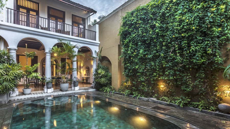 Thambili House By Edwards Collection