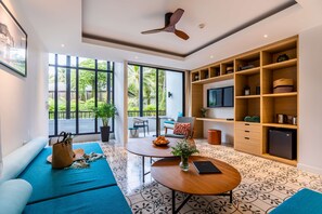 Suite Grand, 1 cama de matrimonio grande con sofá cama (Surin) | Minibar, caja fuerte, cortinas opacas y tabla de planchar con plancha