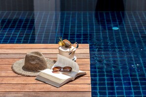 2 piscinas al aire libre, tumbonas