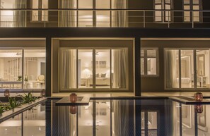 Façade de l’hébergement - soirée/nuit