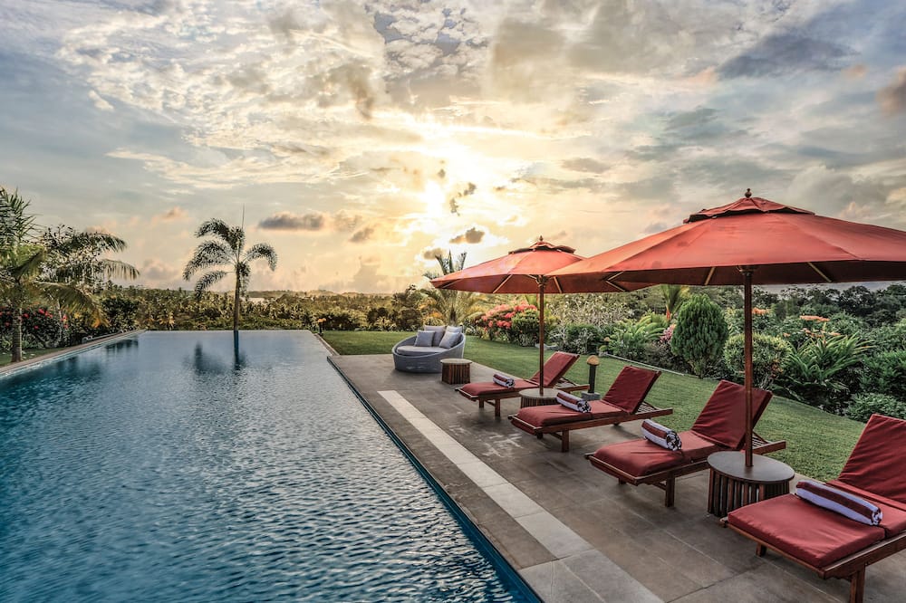 Villa Mayurana By Edwards Collection
