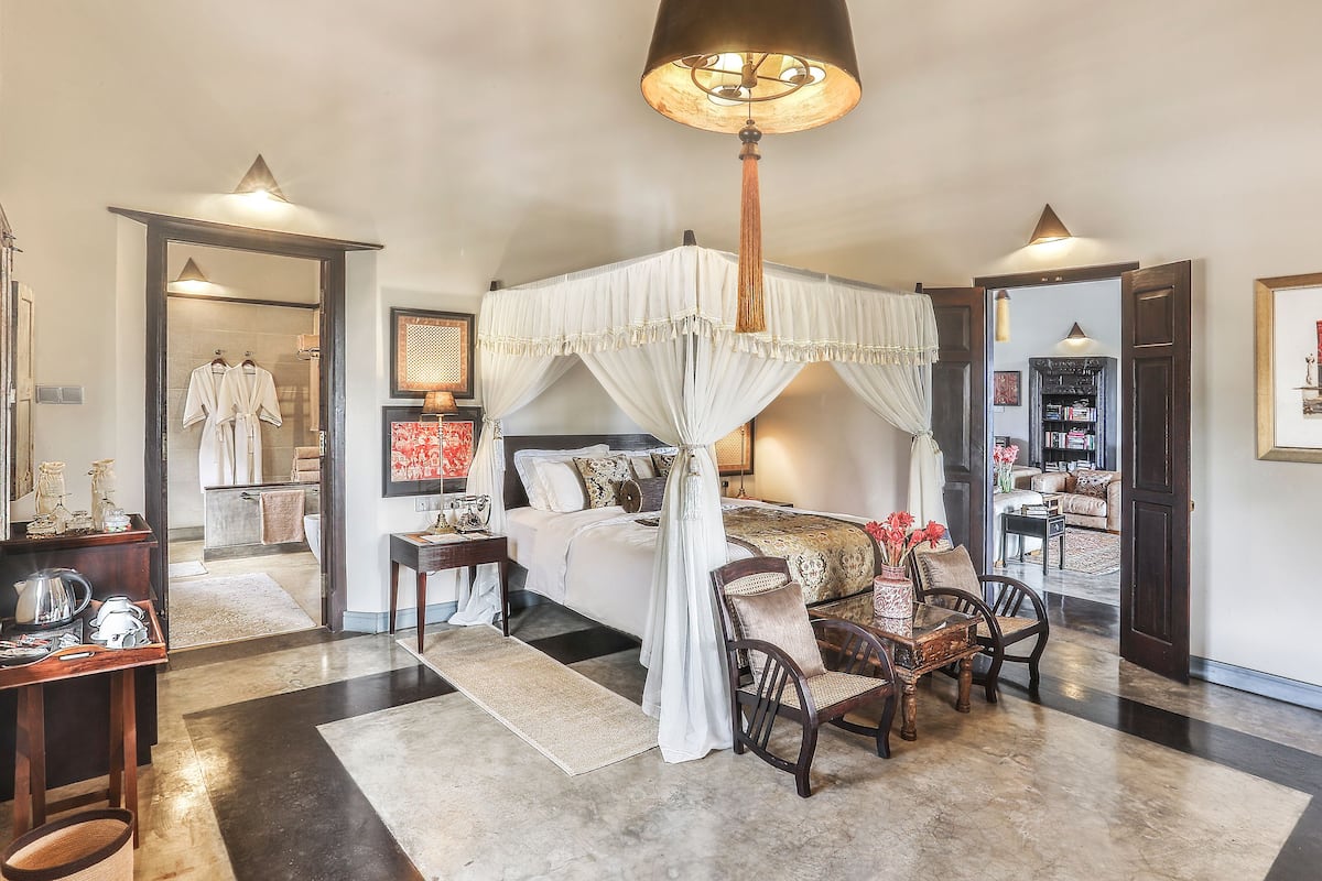 Deluxe Suite