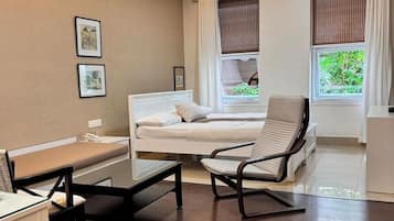 In-room safe, desk, rollaway beds, free WiFi