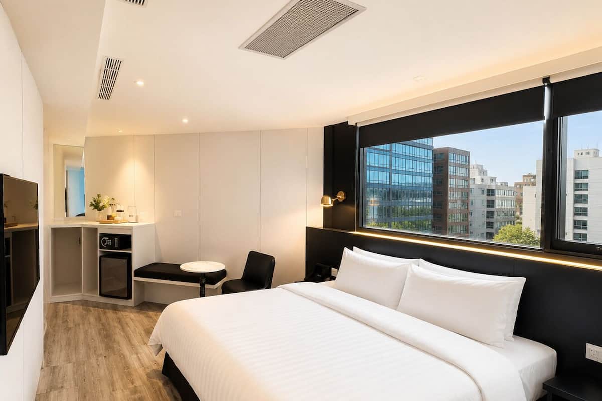 Literie de qualité supérieure, matelas Select Comfort, minibar