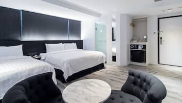 Quadruple Room | Premium bedding, minibar, in-room safe, soundproofing