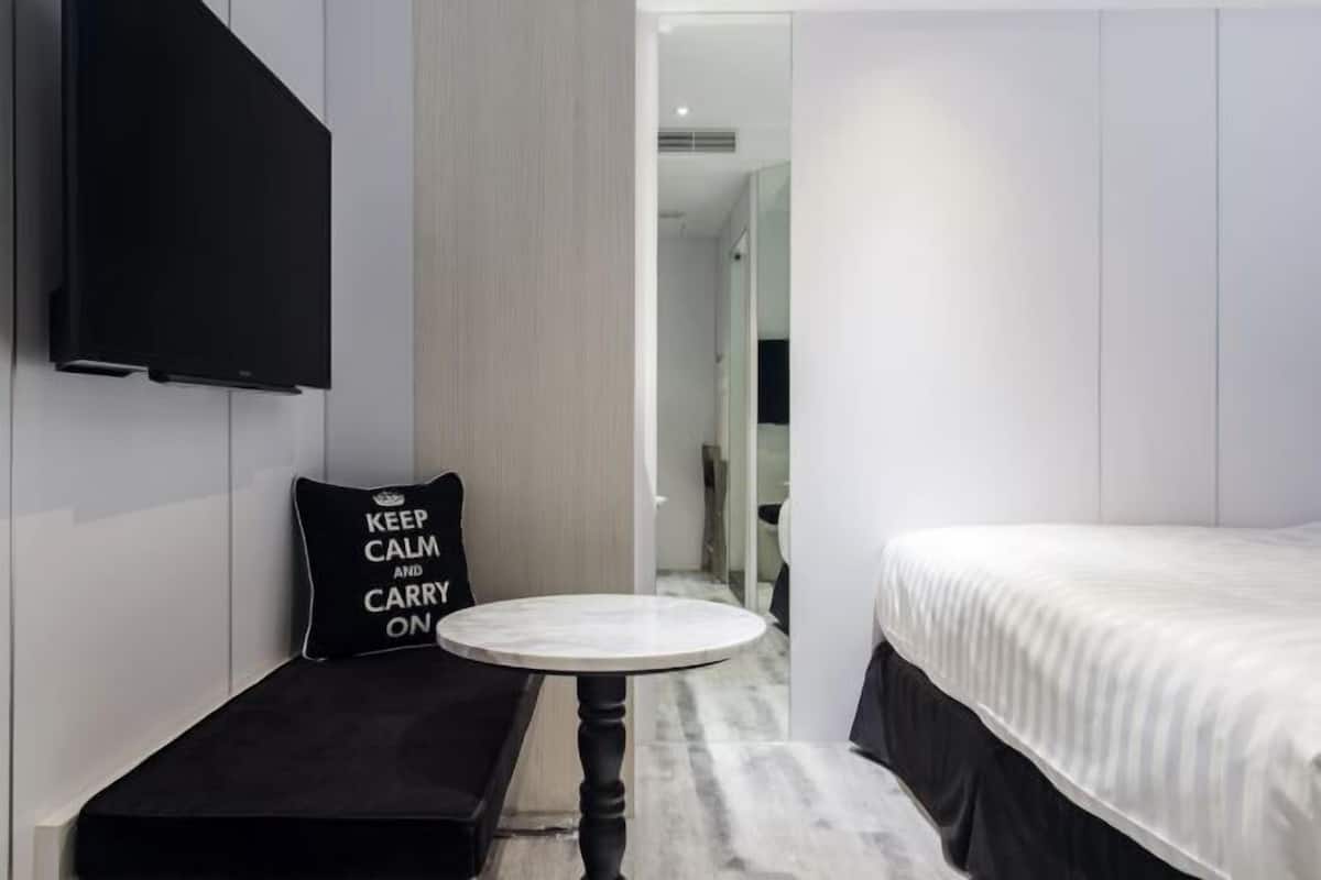 Ropa de cama de alta calidad, minibar, caja fuerte