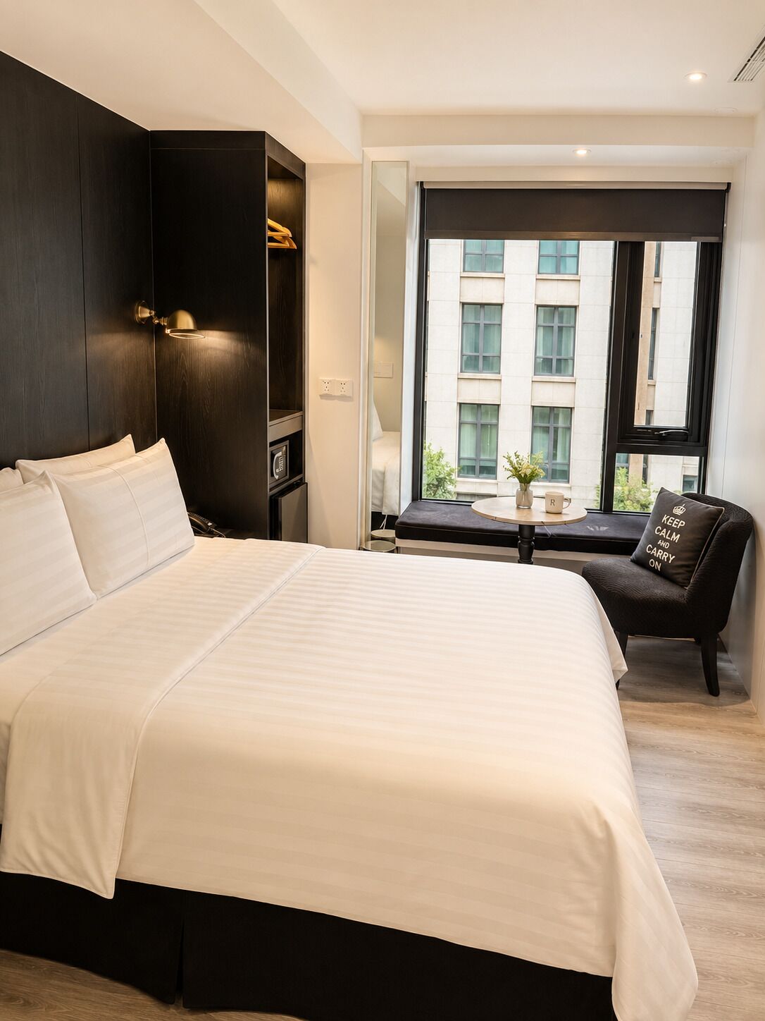 Premium bedding, minibar, in-room safe, soundproofing