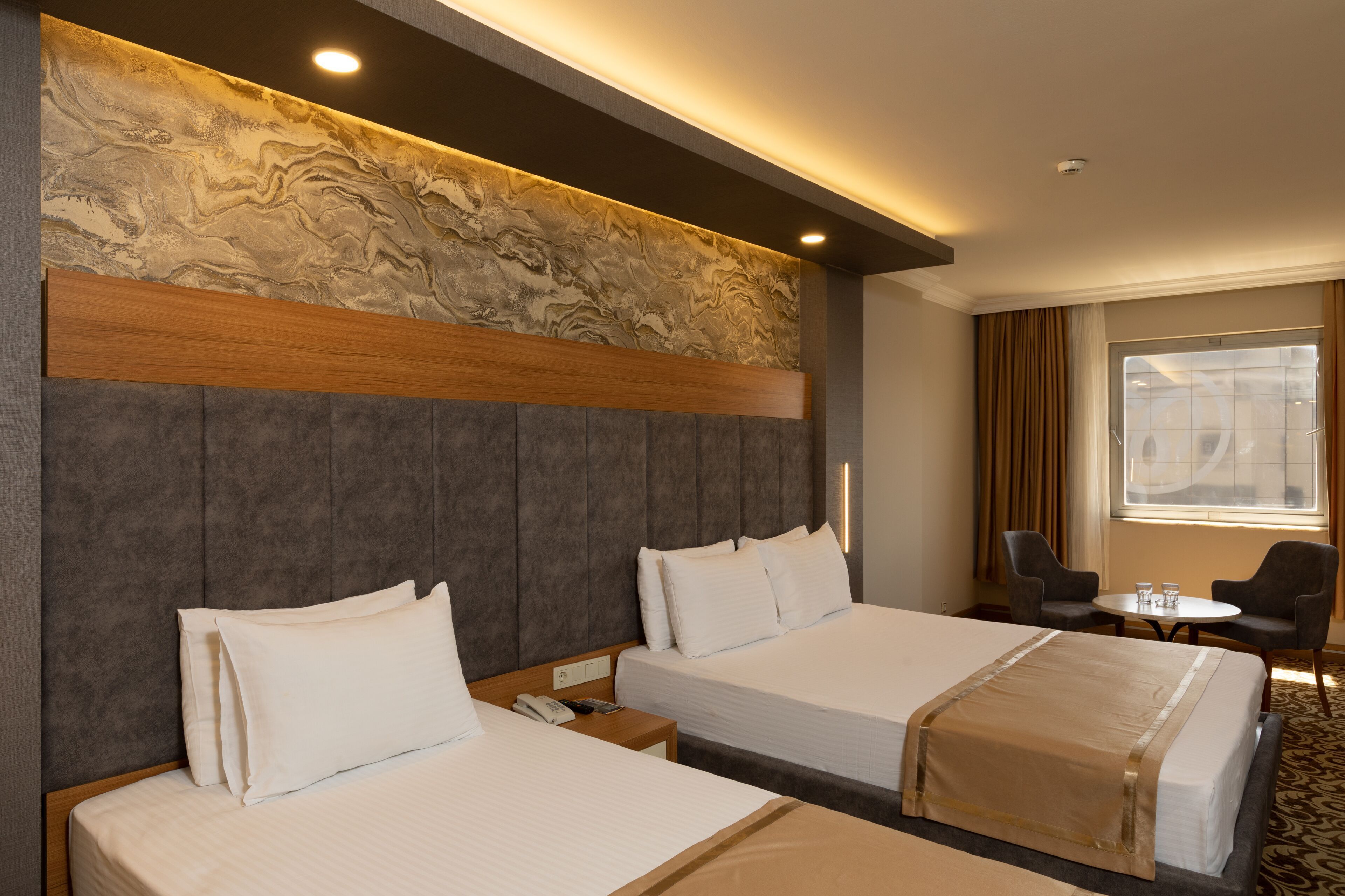 In-room safe, desk, soundproofing, free WiFi