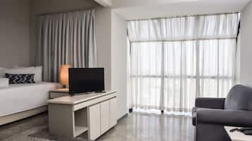 1 dormitori, minibar, caixa forta a l'habitació i wifi gratuïta