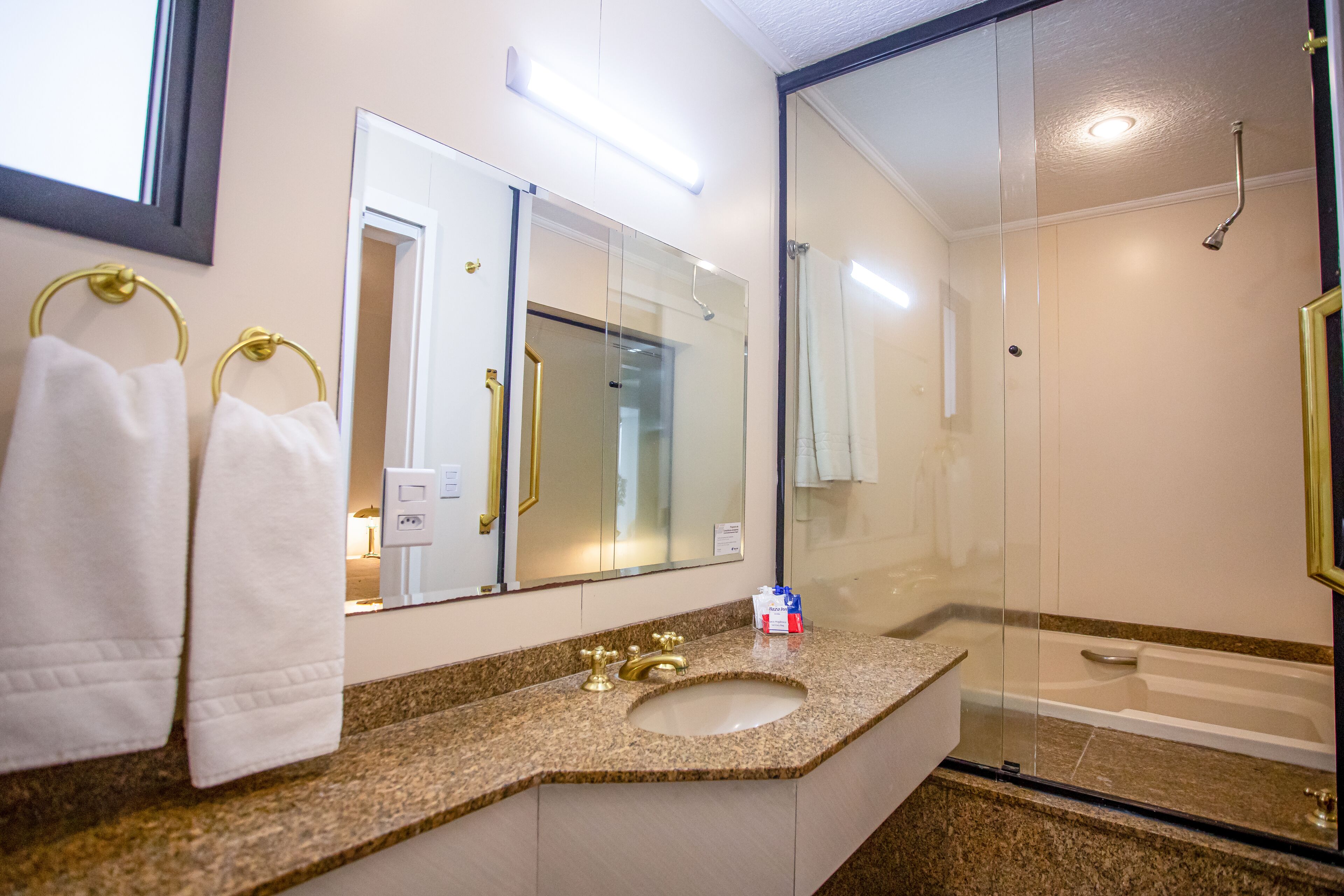 Foto - Plaza Inn Small Town Flat