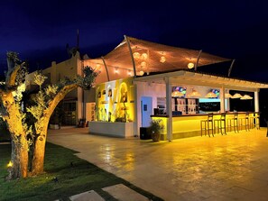 Bar (on property) - Lavinya Otel (Bodrum)
